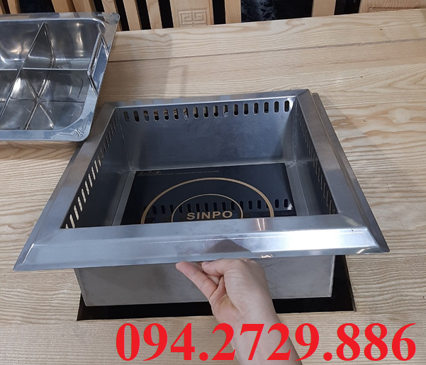 Bộ bếp lẩu 4 ngăn âm bàn vuông SINPO 3000w khung đỡ vát chuyên dùng nhà hàng lẩu